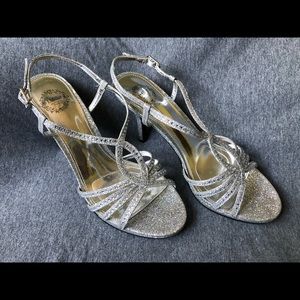 I Miller IM Vallie Silver size 6.5 Shoes